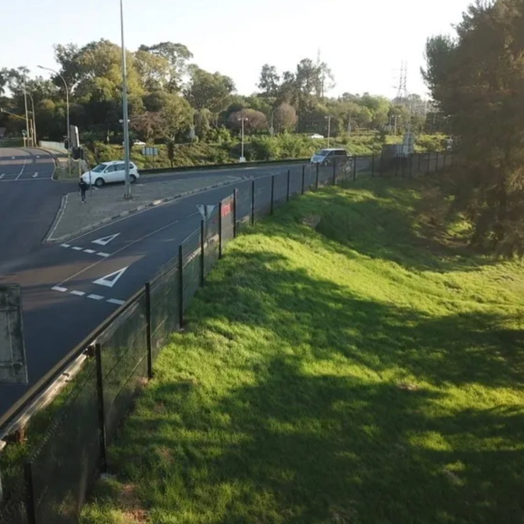 Fence installed at James and Ethel Gray Park