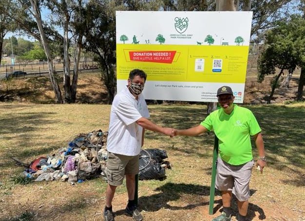 Volunteers working in James and Ethel Gray Park